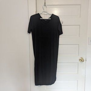 Aritzia Babaton midi t-shirt dress